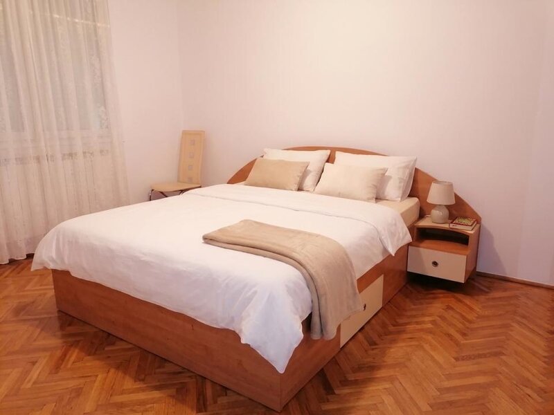 Titan, apartament 2 camere circular, etaj 5,