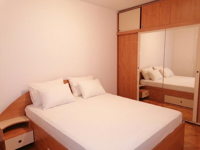 Titan, apartament 2 camere circular, etaj 5,